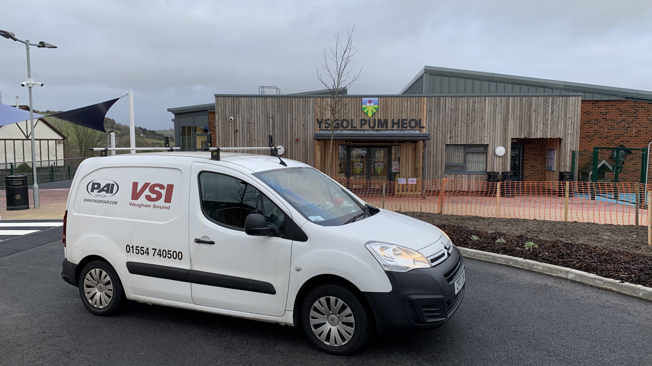 Ysgol Pum Heol pupils and staff welcome £4.5million new school